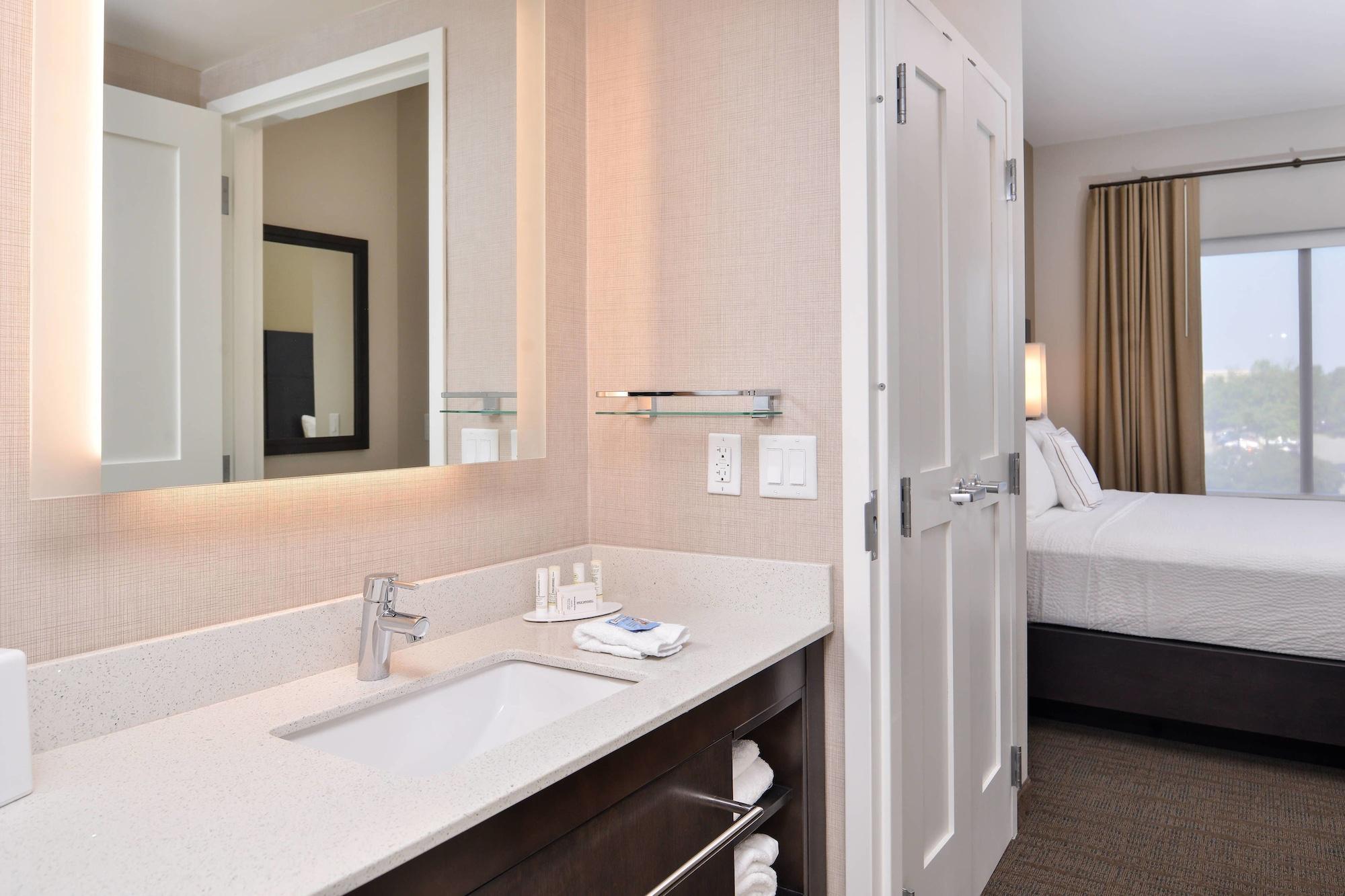 Residence Inn By Marriott Charlotte Northlake Екстер'єр фото