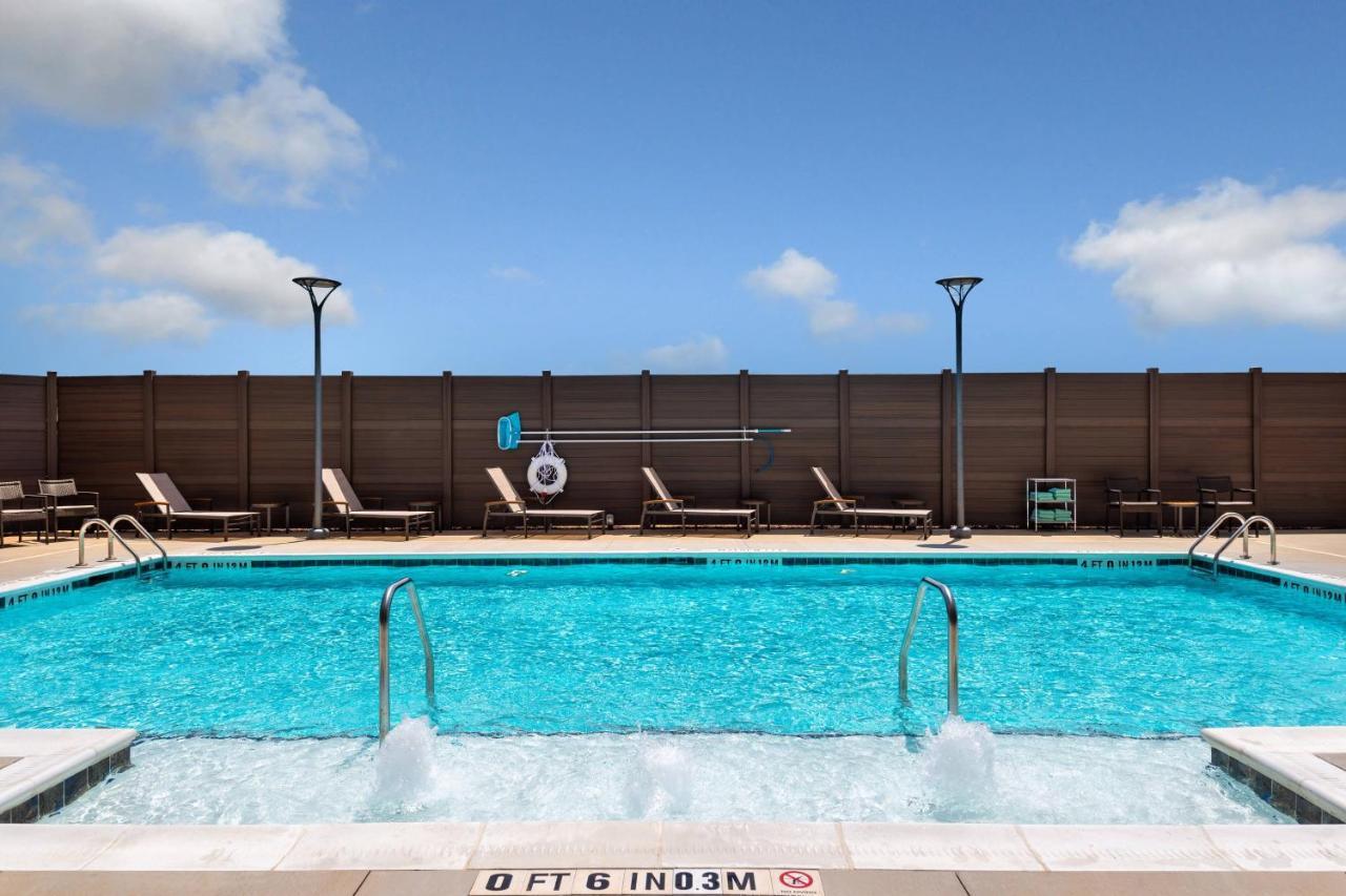 Residence Inn By Marriott Charlotte Northlake Екстер'єр фото